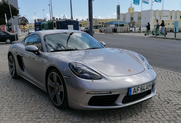 Porsche 718 Cayman S