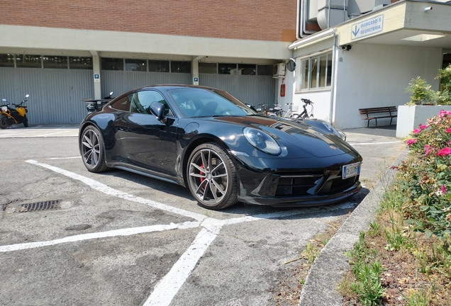 Porsche 992 Carrera S