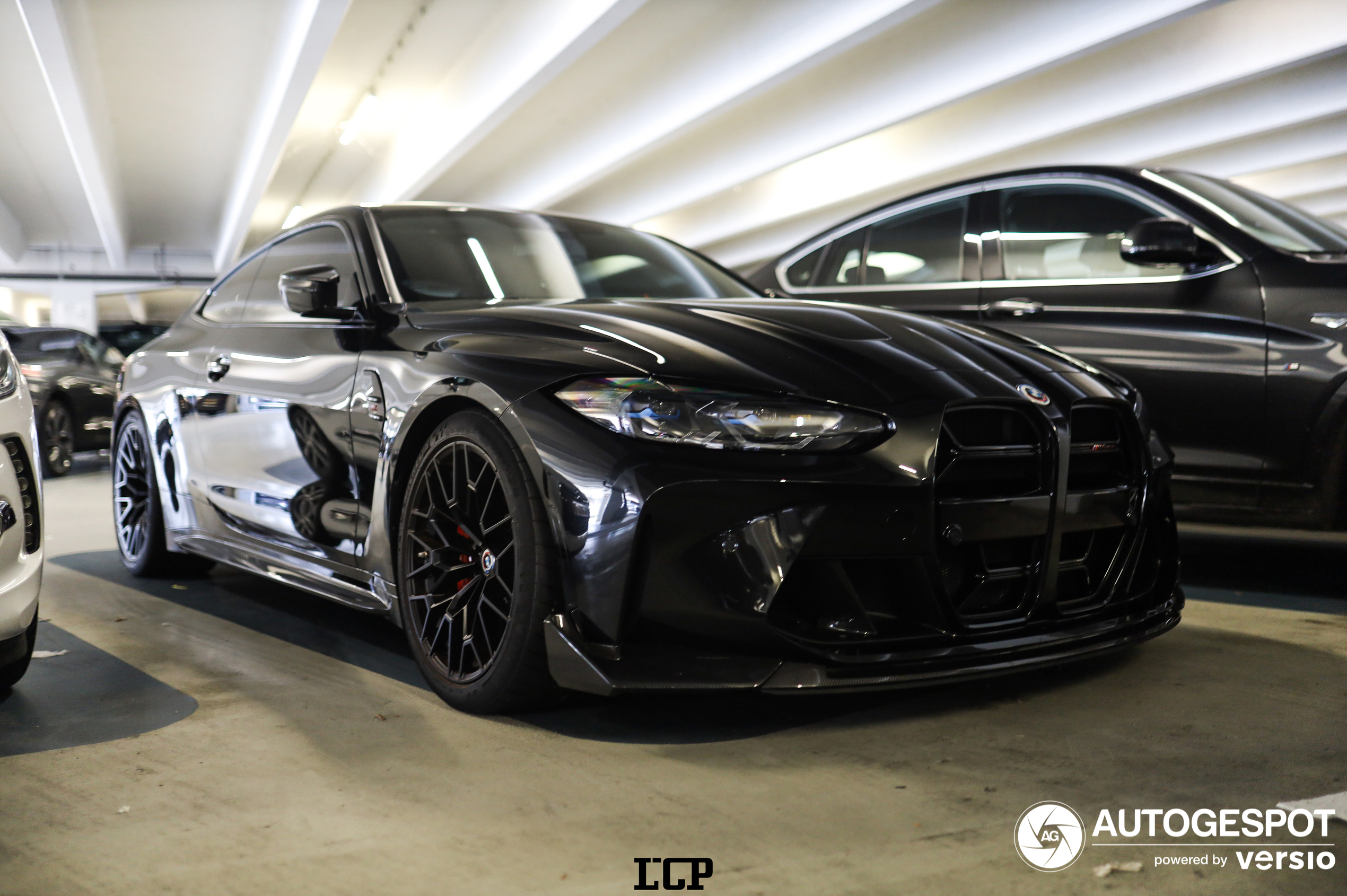 Amerikaanse BMW M4 CSL op Schiphol Airport