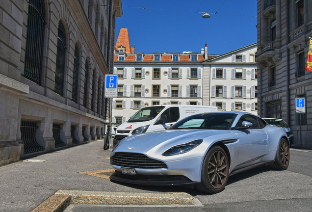 Aston Martin DB11 V8