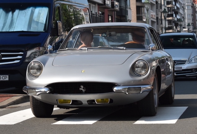 Ferrari 365 GT 2+2