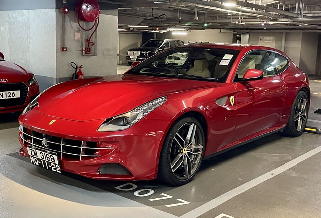 Ferrari FF