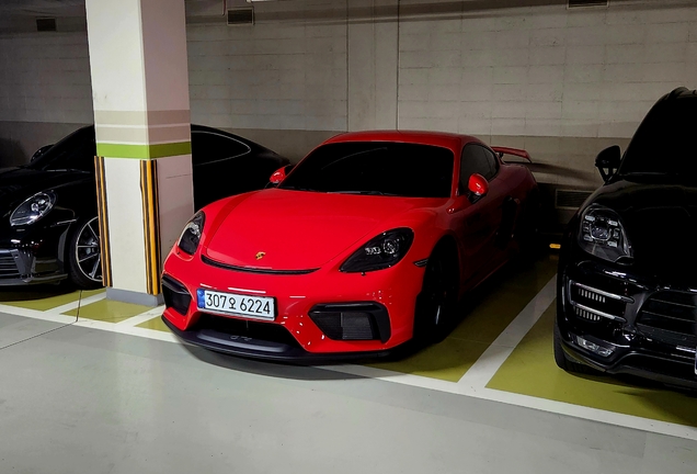 Porsche 718 Cayman GT4