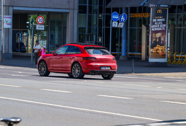 Porsche 95B Macan GTS