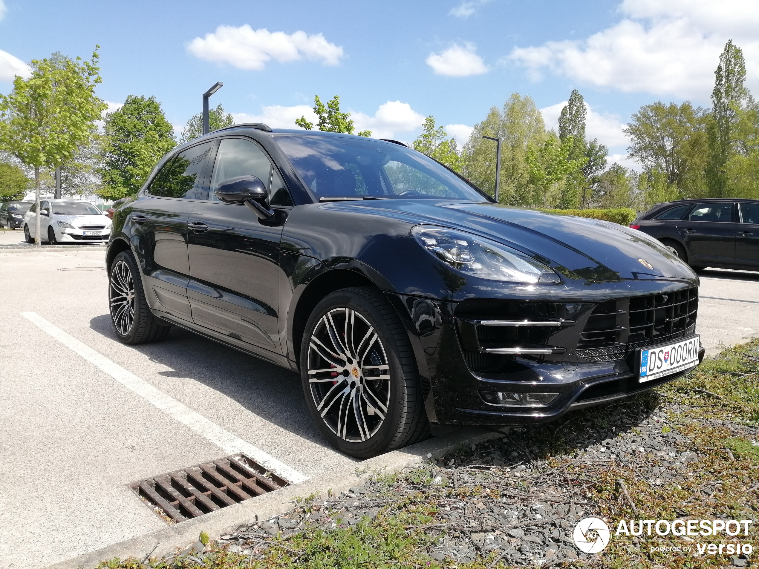 Porsche 95B Macan Turbo