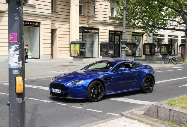 Aston Martin V8 Vantage S