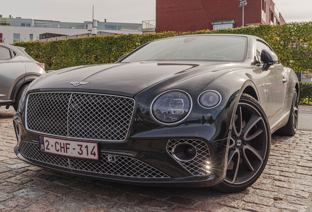 Bentley Continental GTC V8 2020