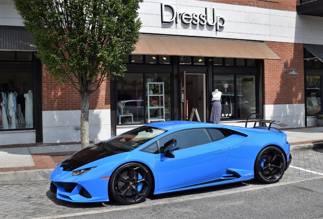 Lamborghini Huracán LP640-4 EVO