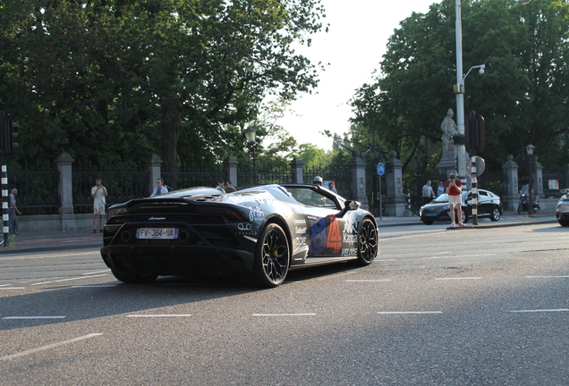 Lamborghini Huracán LP640-4 EVO Spyder