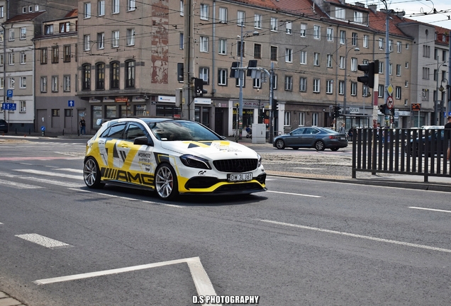 Mercedes-AMG A 45 W176 2015