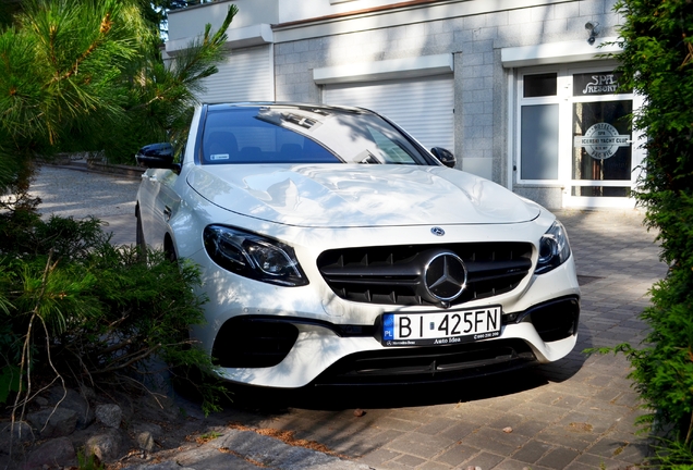 Mercedes-AMG E 63 S W213