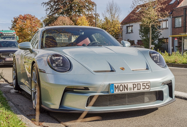 Porsche 992 GT3 Touring