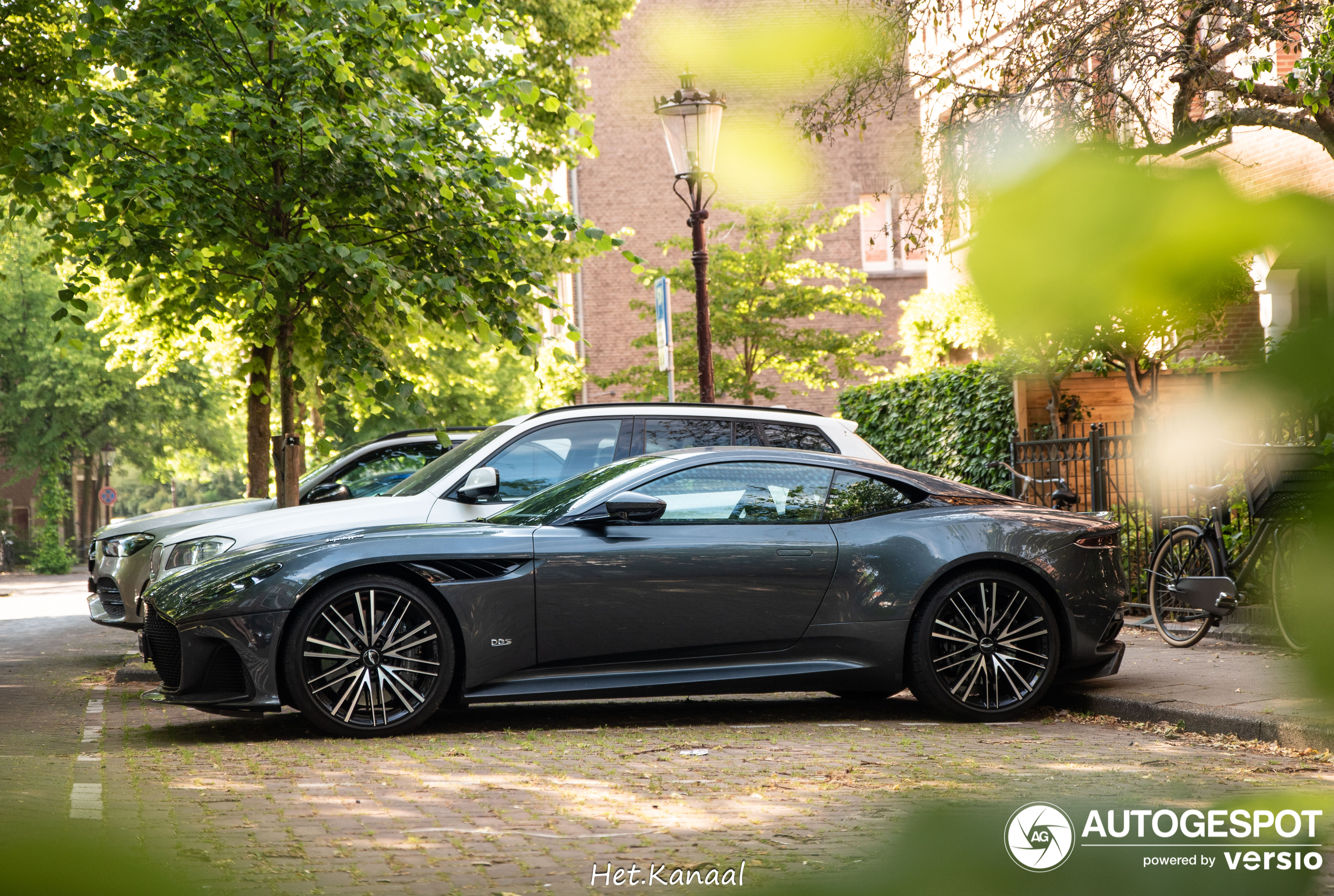 Aston Martin DBS Superleggera