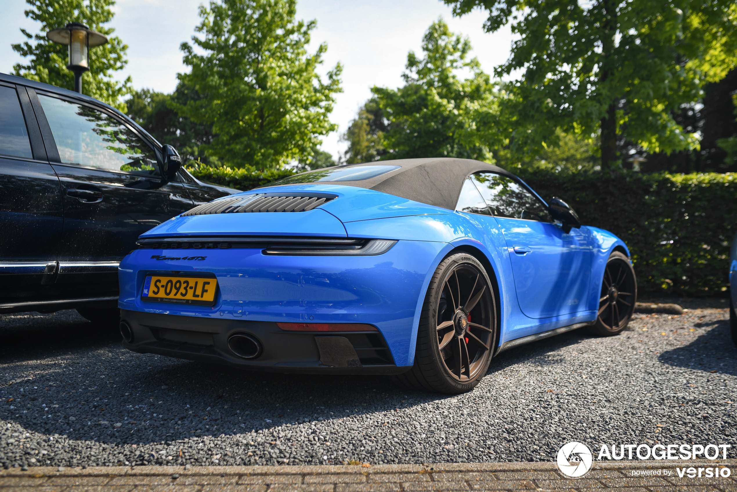 Porsche 992 Carrera 4 GTS Cabriolet