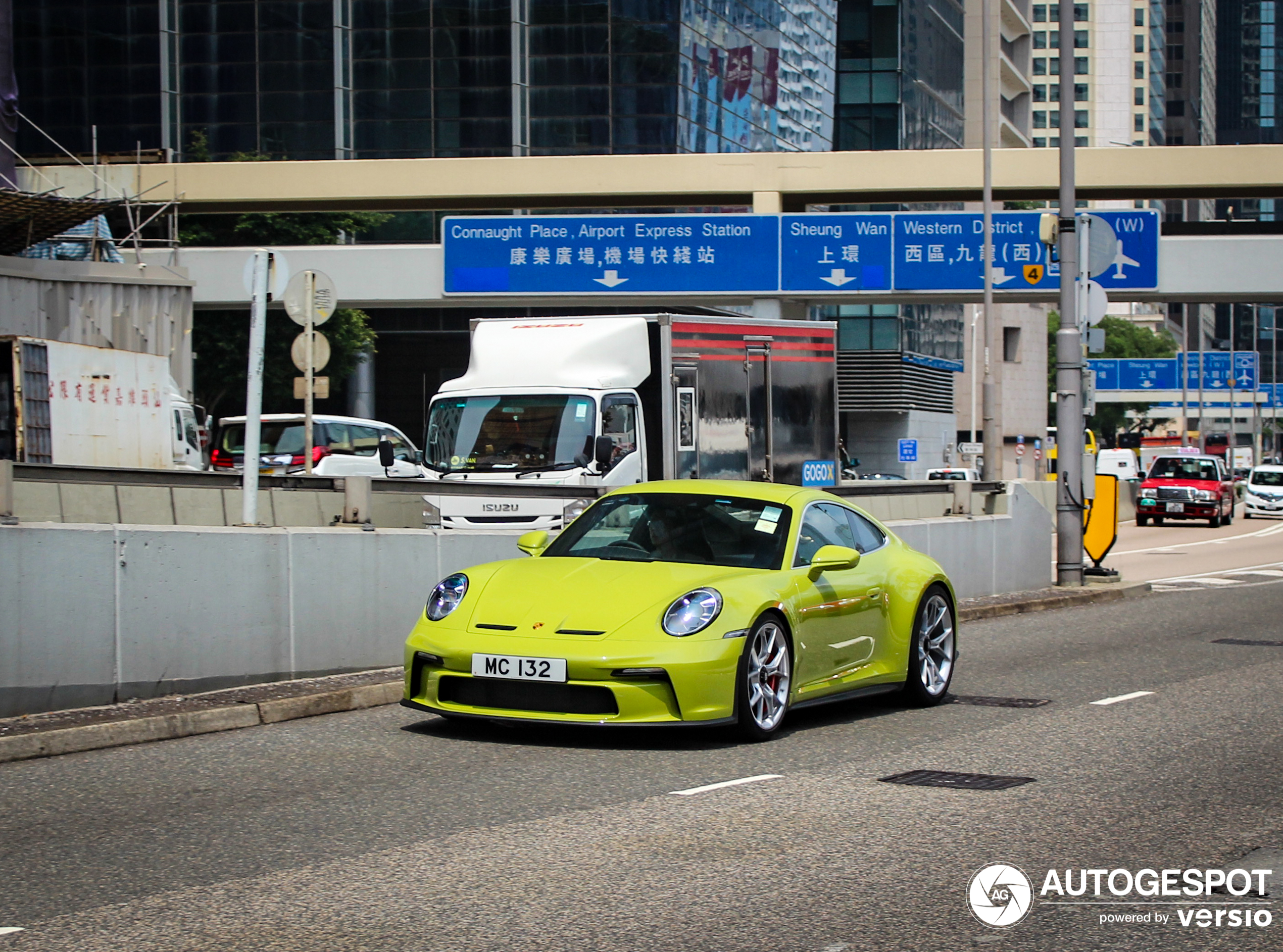 Porsche 992 GT3 Touring