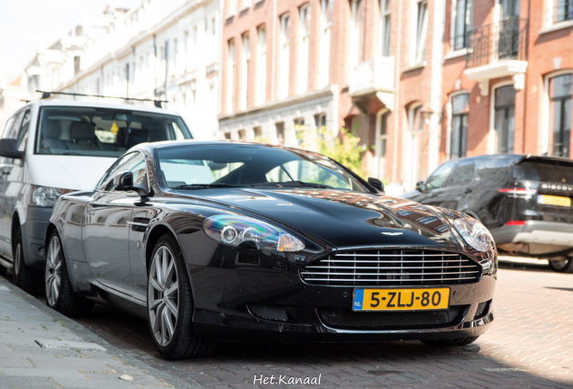 Aston Martin DB9