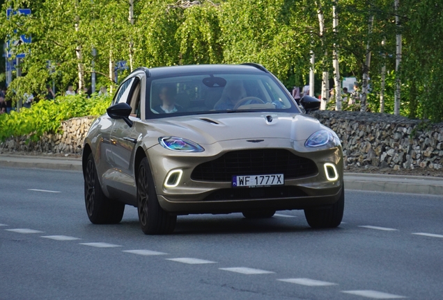 Aston Martin DBX