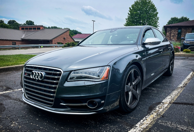 Audi S8 D4