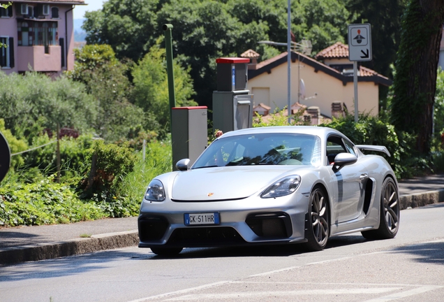 Porsche 718 Cayman GT4