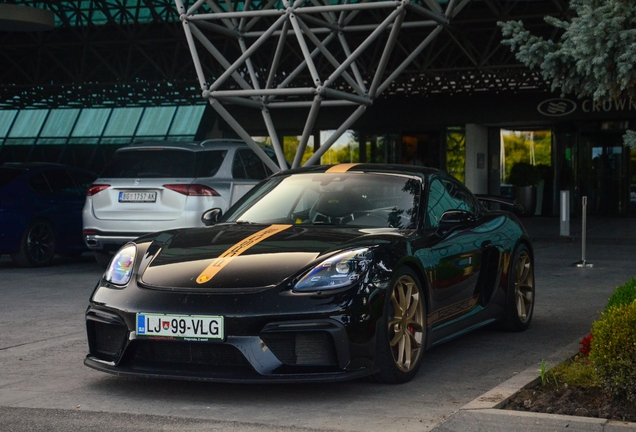 Porsche 718 Cayman GT4