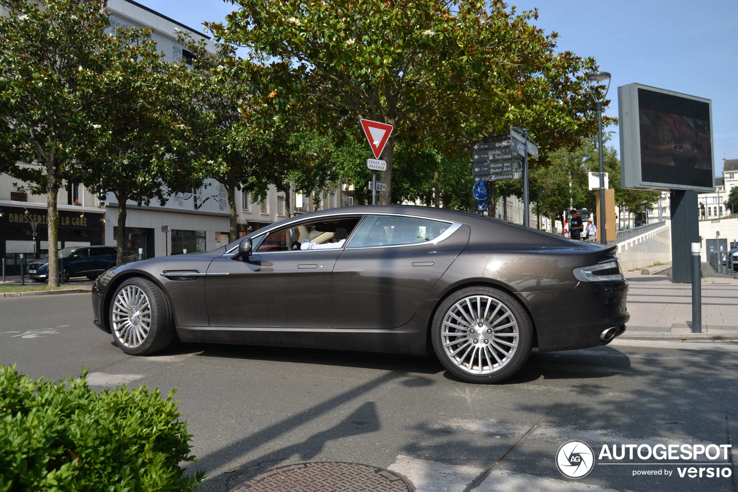 Aston Martin Rapide