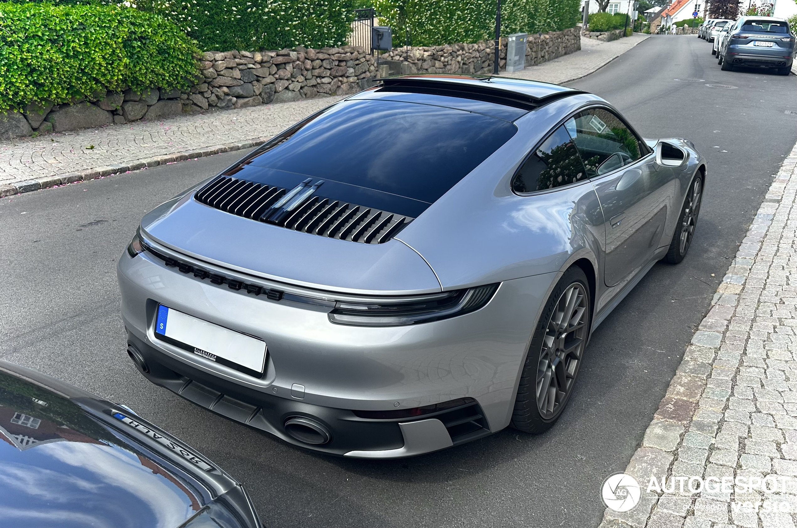 Porsche 992 Carrera 4S