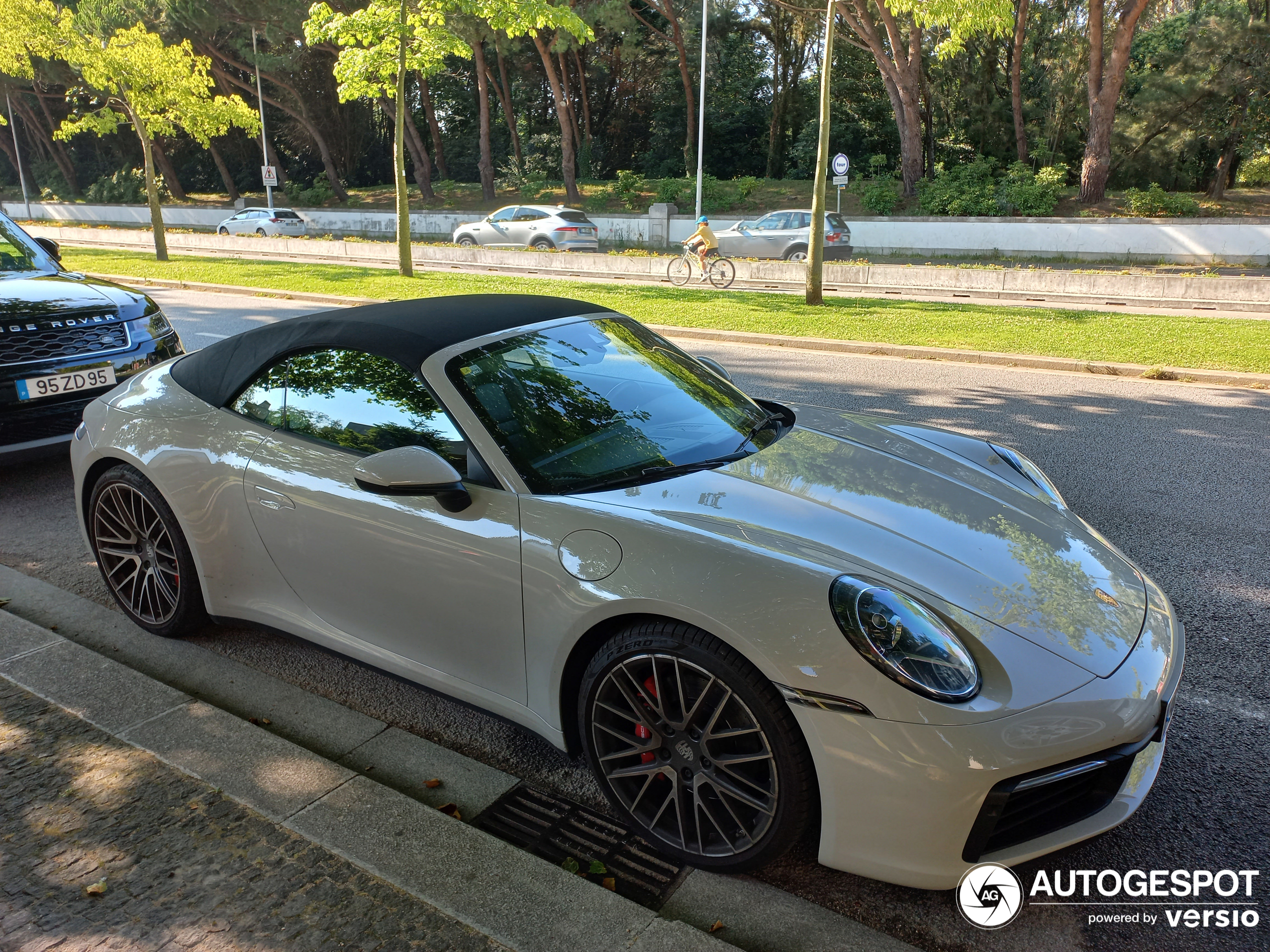 Porsche 992 Carrera 4S Cabriolet