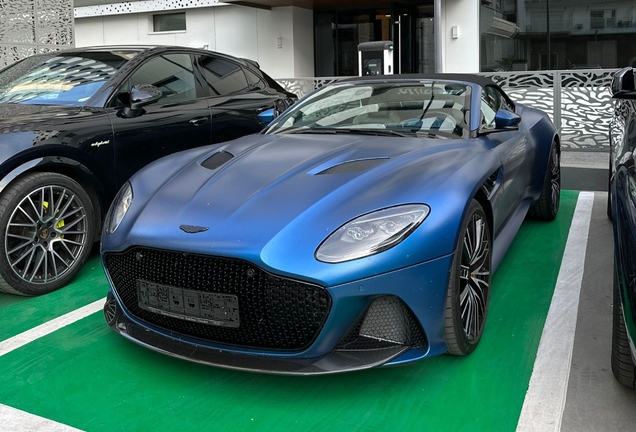 Aston Martin DBS Superleggera Volante