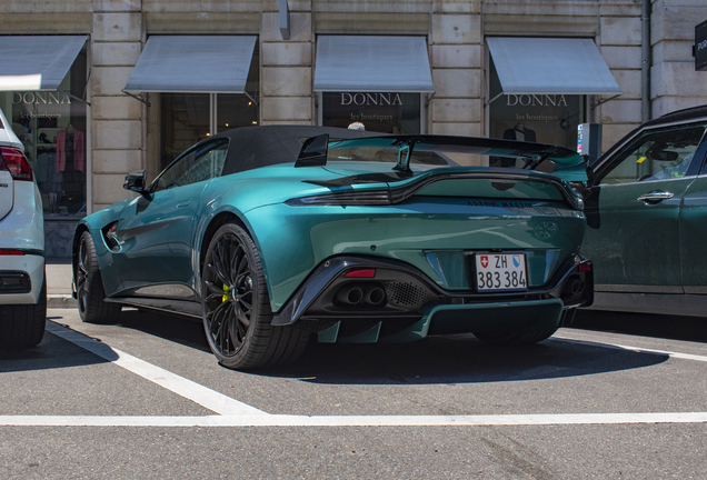 Aston Martin V8 Vantage Formula 1 Edition Roadster