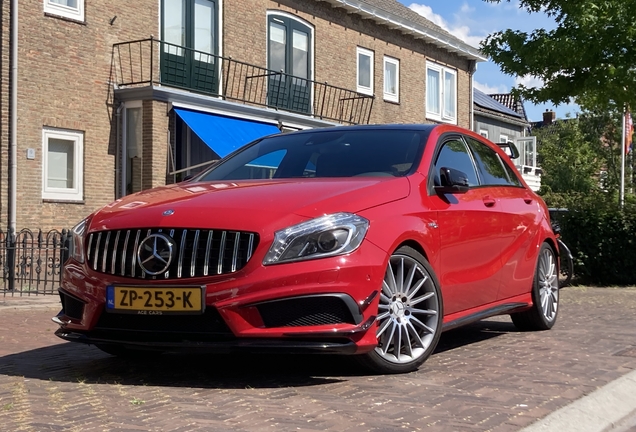 Mercedes-Benz A 45 AMG