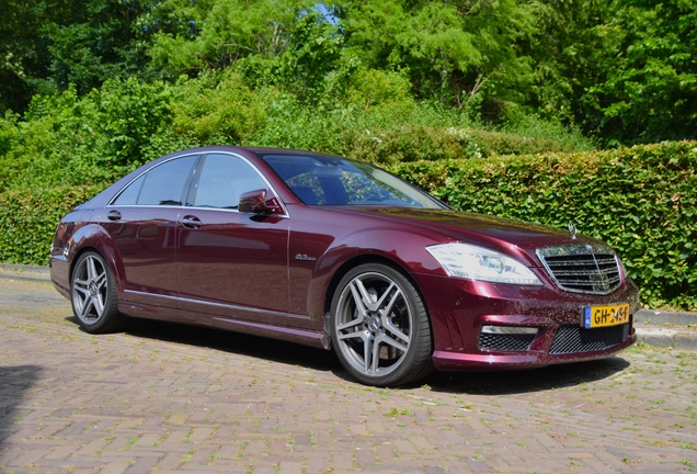 Mercedes-Benz S 63 AMG W221 2010