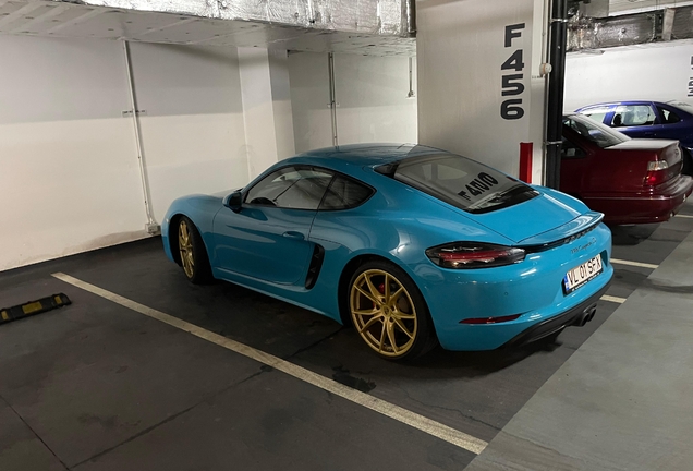 Porsche 718 Cayman S