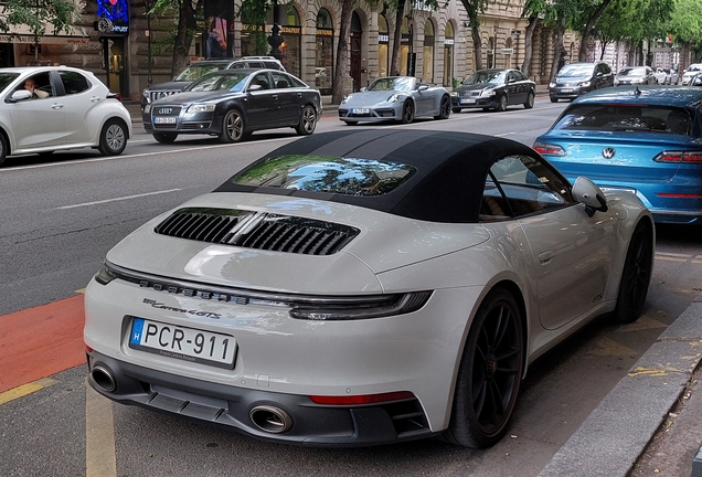 Porsche 992 Carrera 4 GTS Cabriolet