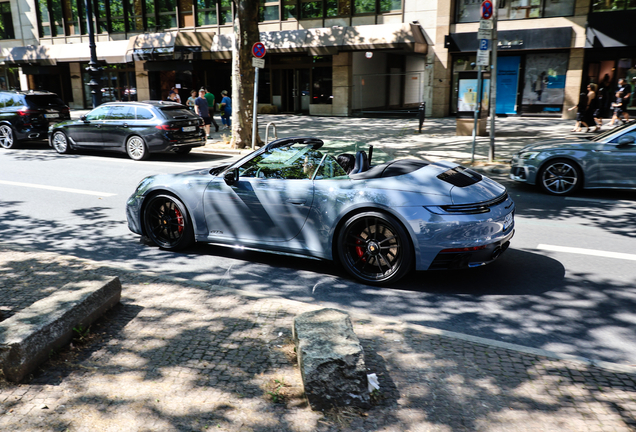 Porsche 992 Carrera 4 GTS Cabriolet