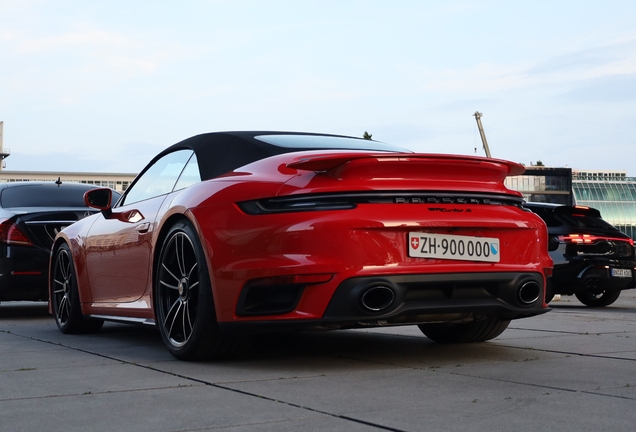 Porsche 992 Turbo S Cabriolet