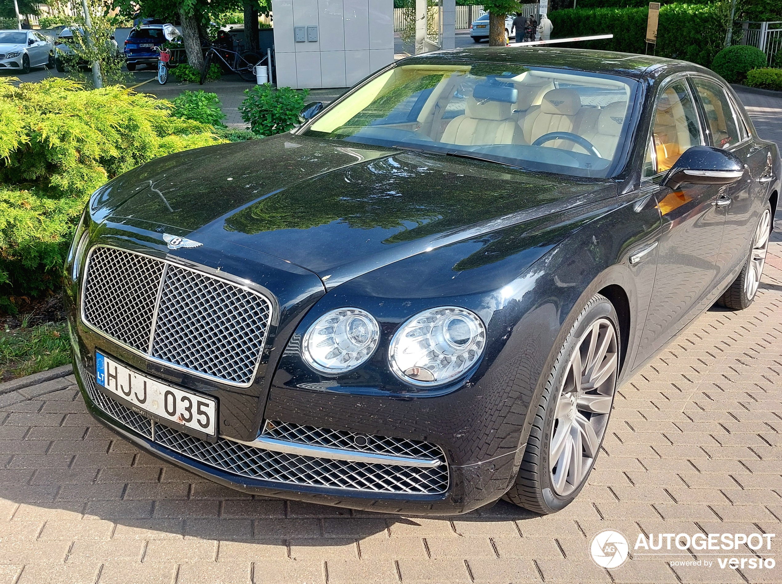 Bentley Flying Spur W12