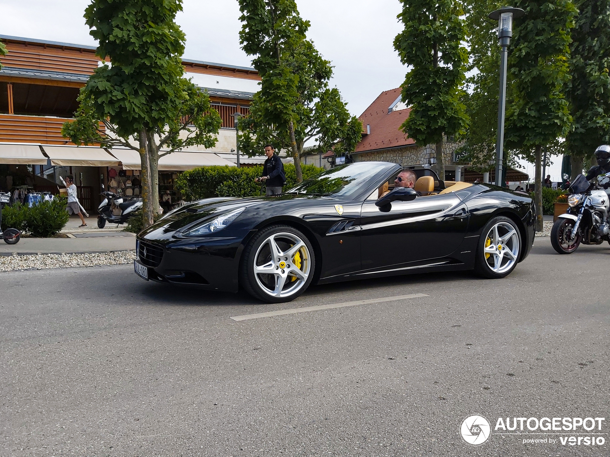 Ferrari California