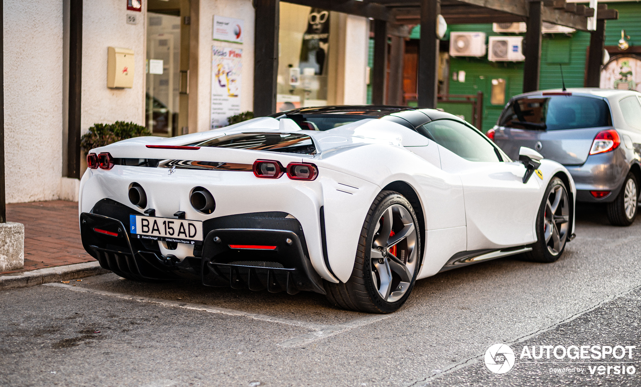 Ferrari SF90 Spider