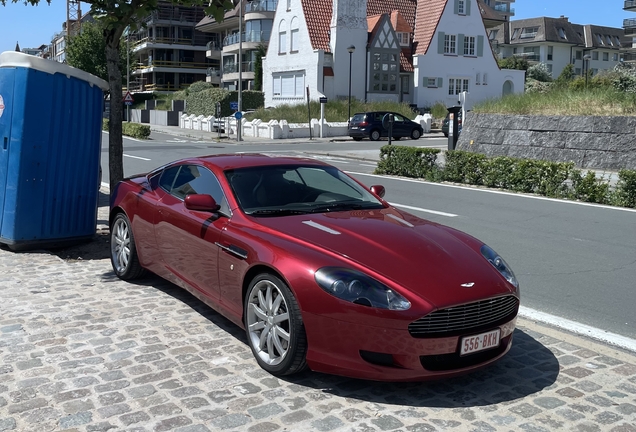 Aston Martin DB9