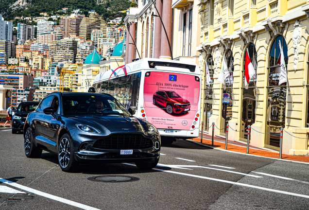 Aston Martin DBX