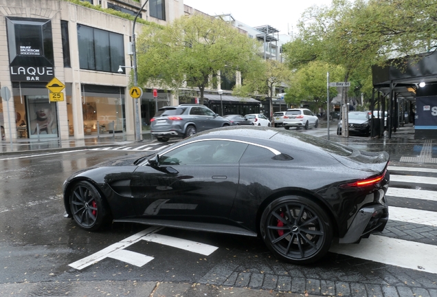 Aston Martin V8 Vantage 2018