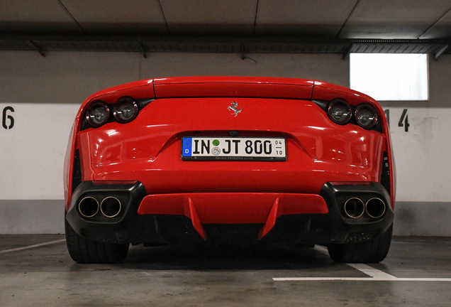 Ferrari 812 Superfast