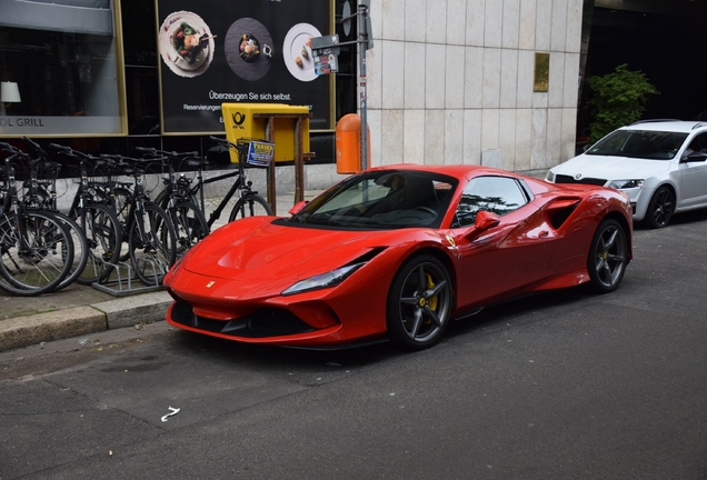 Ferrari F8 Spider