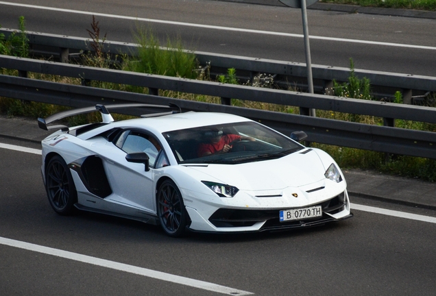 Lamborghini Aventador LP770-4 SVJ