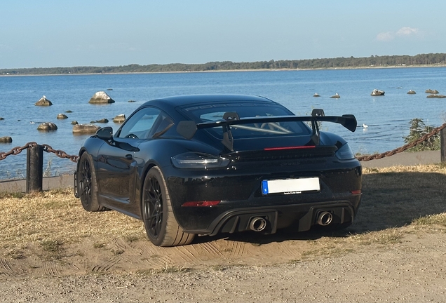 Porsche 718 Cayman GT4 RS Weissach Package