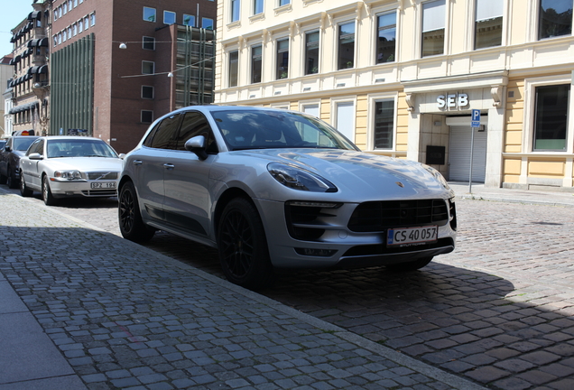 Porsche 95B Macan GTS