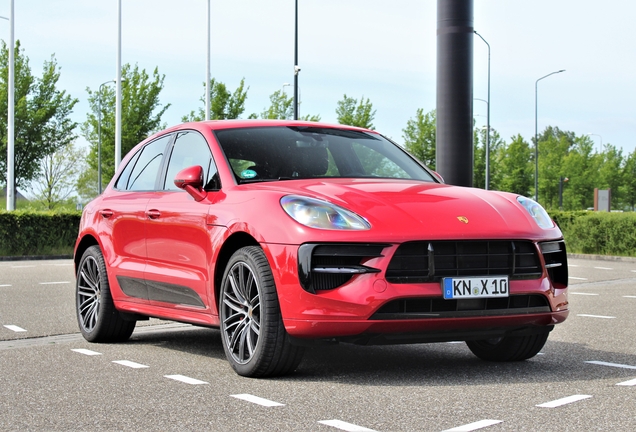 Porsche 95B Macan GTS MkII