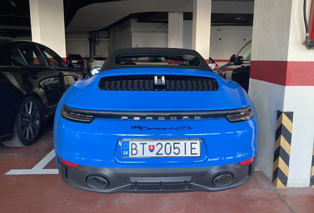 Porsche 992 Carrera 4 GTS Cabriolet