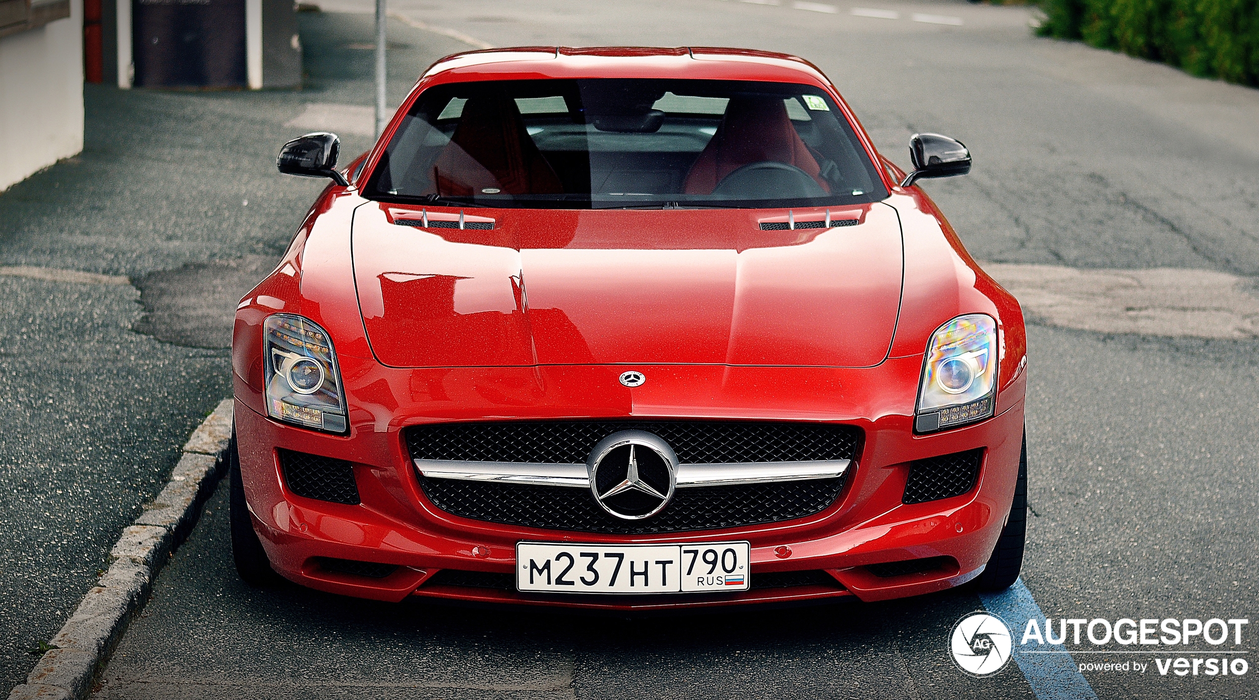 Mercedes-Benz SLS AMG