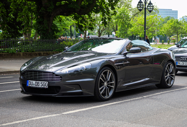 Aston Martin DBS Volante